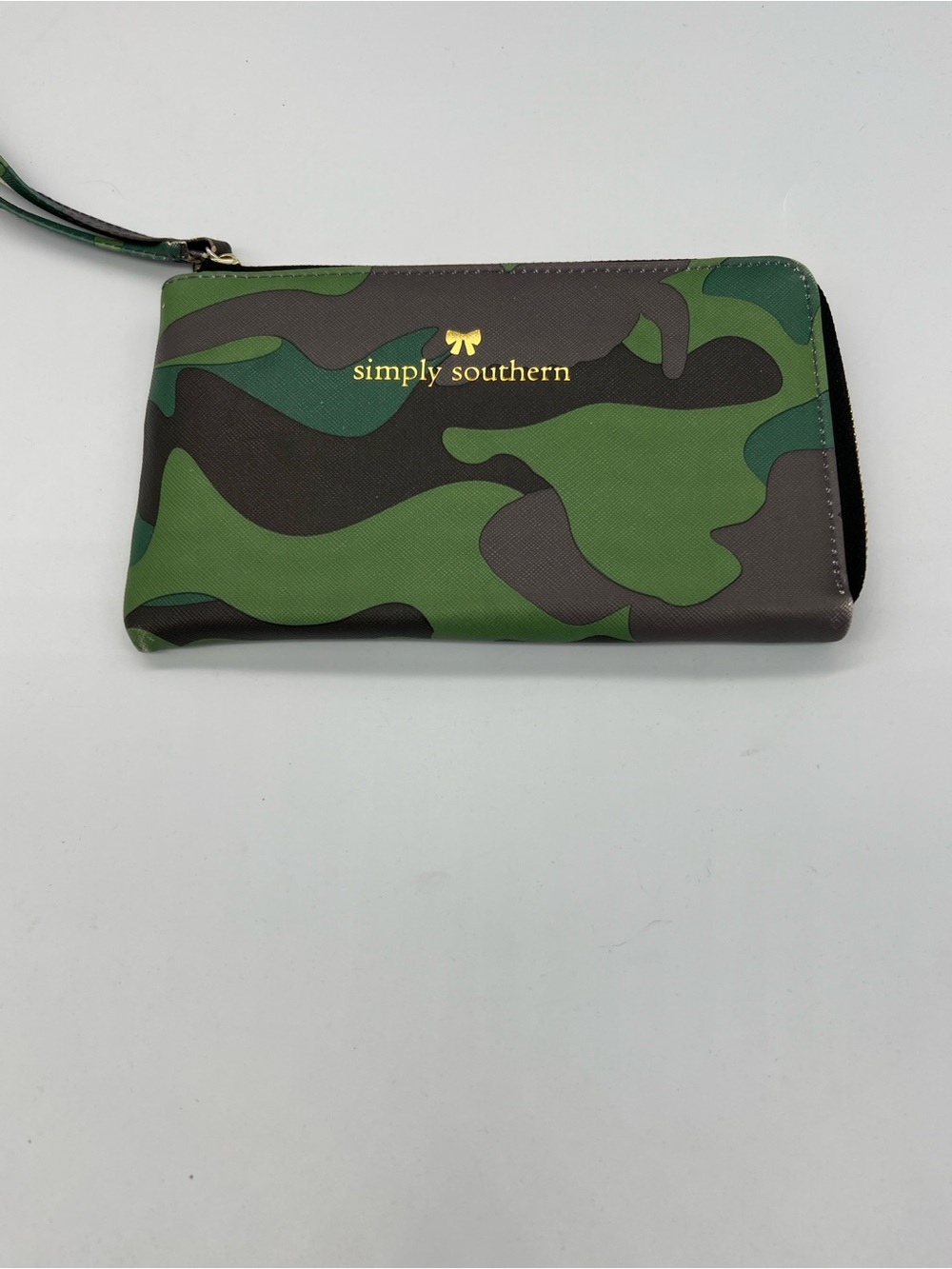 Simply Southern Green Camo Zip Wristlet
